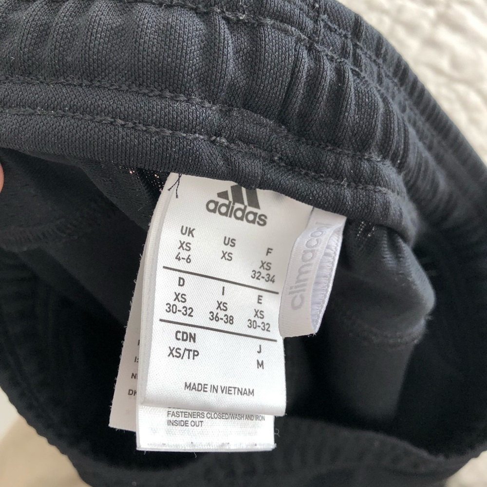Adidas pants - Picture 6 of 7